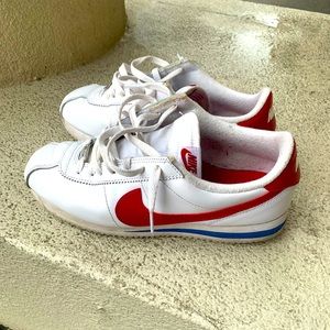 ‼️ BARELY WORN‼️ Nike Cortez